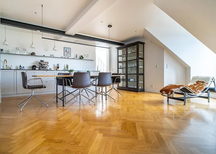 Penthouse With Panoramic Private Terrace * København