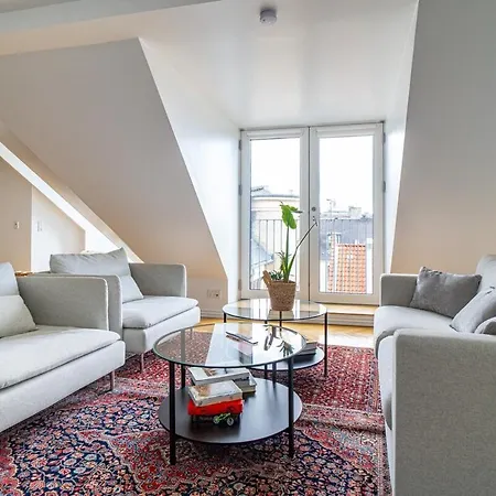 Апартаменты Penthouse With Panoramic Private Terrace Копенгаген