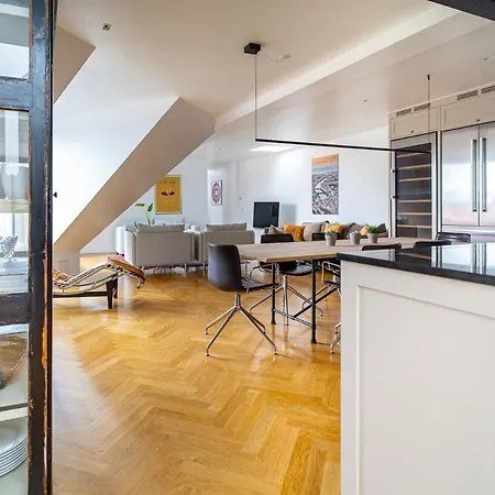 Penthouse With Panoramic Private Terrace 아파트 *